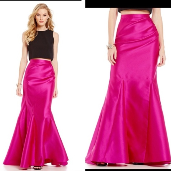 Badgley Mischka Dresses & Skirts - Badgley Mischka Mercedes Mermaid Pink Skirt NWT Badgley Mischka Dresses & Skirts - Badgley Mischka Mercedes Mermaid Pink Skirt NWT
